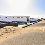 Famara Beach Apt *
