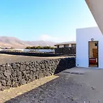 Famara Beach Apt
