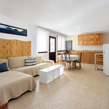 Apartment Famara Beach Apt *